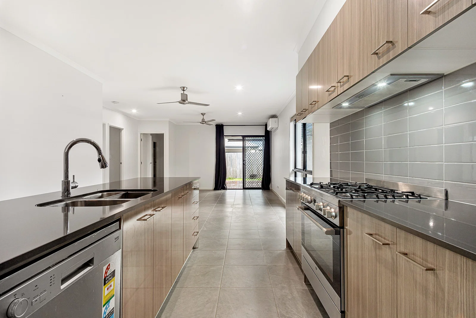 15 Fuller Street, Baringa, QLD, 4551, Baringa - Thumbnail 3