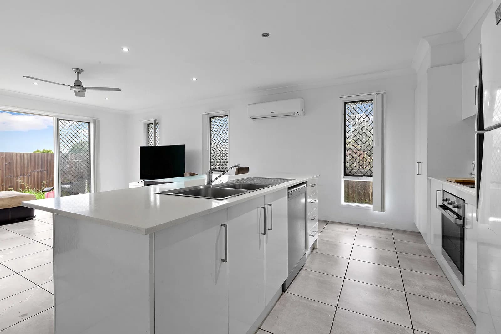 78 Cordeaux Cresent, Redbank Plains, QLD, 4301, Redbank Plains - Thumbnail 3