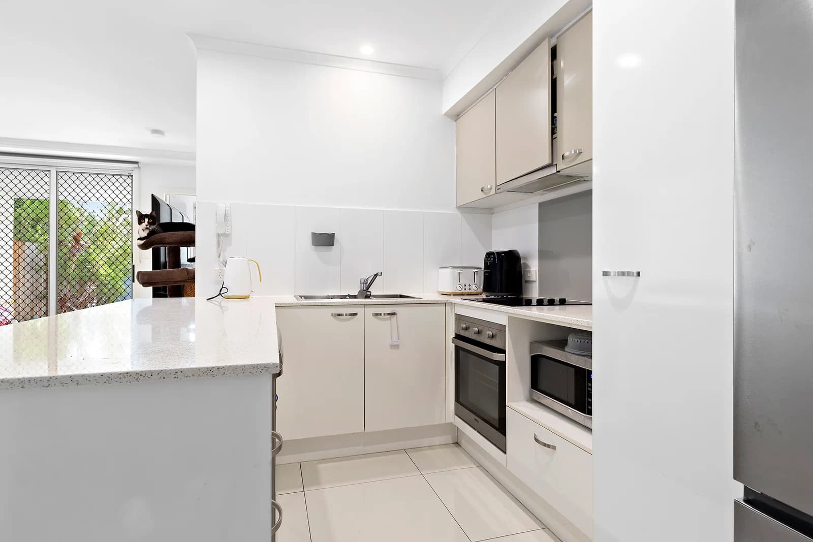 2/275 Cornwall Street, Greenslopes, QLD, 4120, Greenslopes - Thumbnail 5