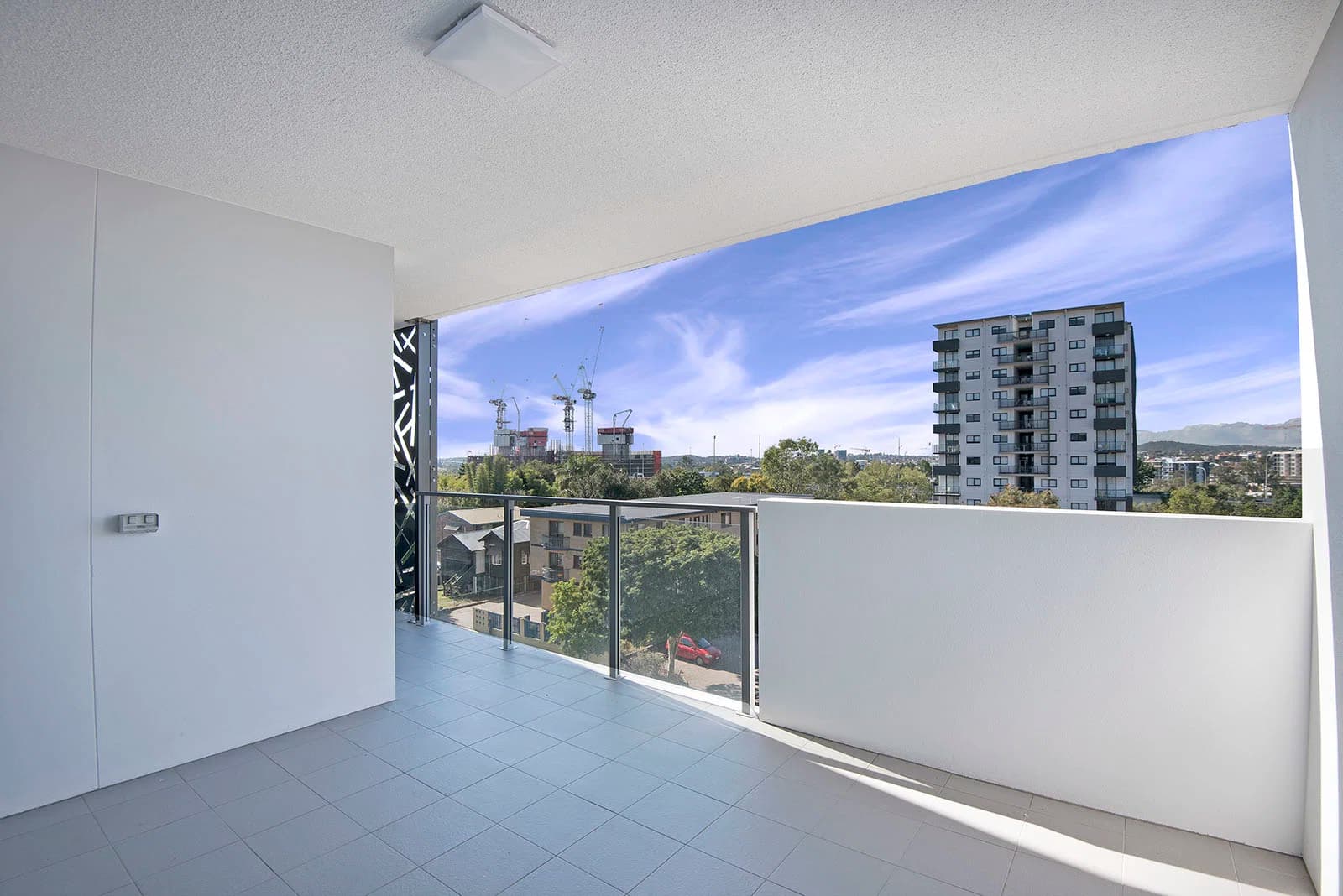27/17 Carl Street, Woolloongabba, QLD, 4102, Woolloongabba - Image 1