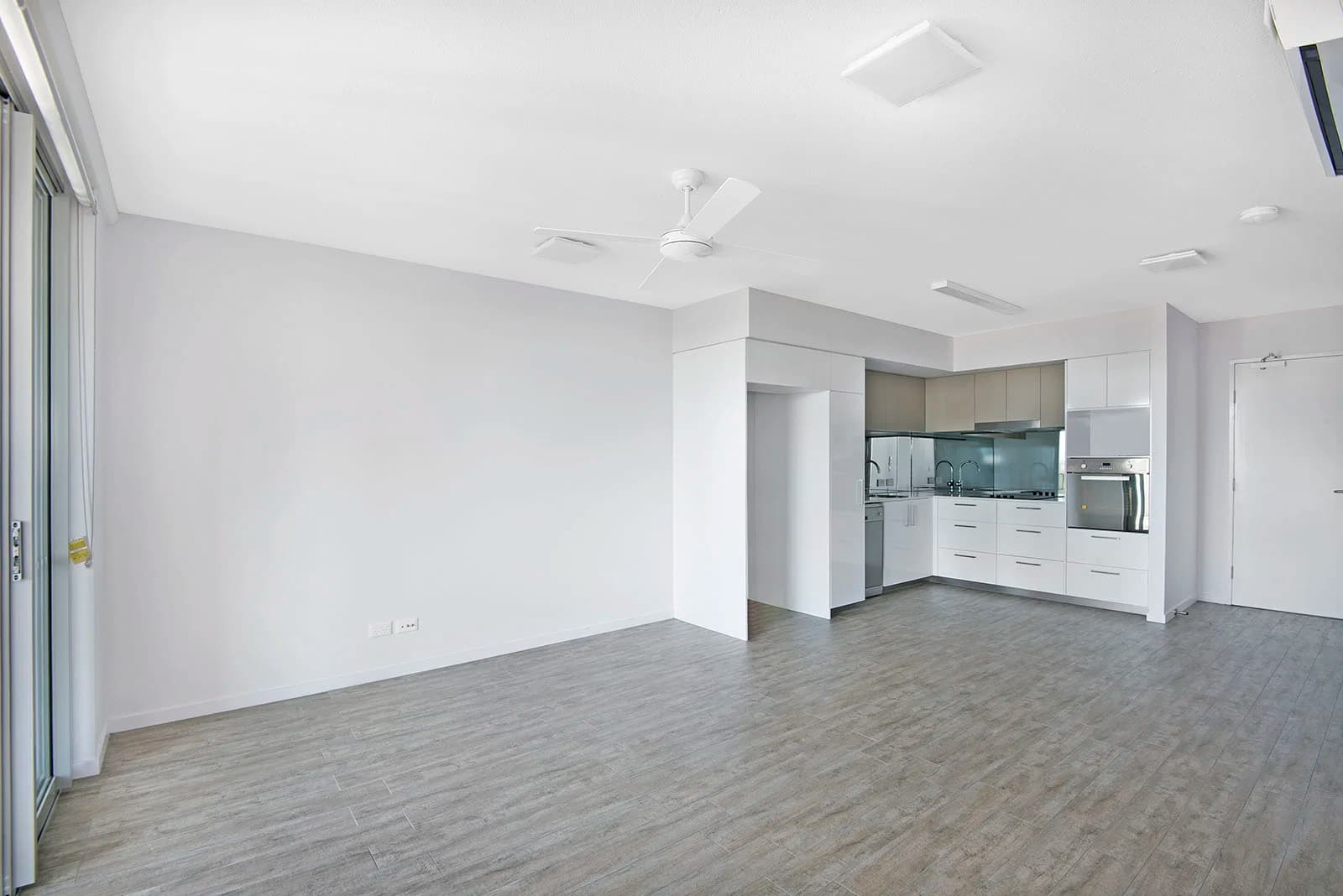 27/17 Carl Street, Woolloongabba, QLD, 4102, Woolloongabba - Thumbnail 3