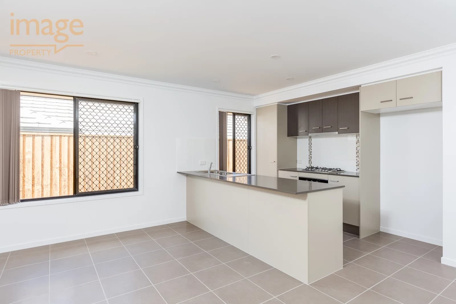 31 Allerton Park Drive, Park Ridge, QLD, 4125, Park Ridge - Thumbnail 5