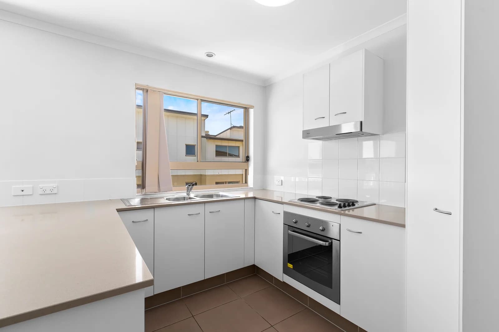 37/1-11 Gona Street, Beenleigh, QLD, 4207, Beenleigh - Thumbnail 4