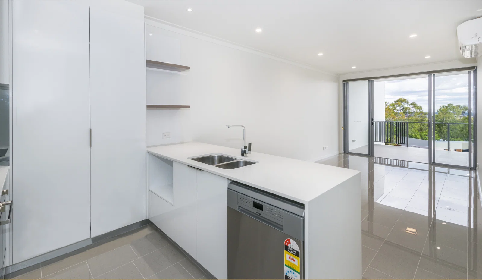 2205/8 Lochaber Street, Dutton Park, QLD, 4102, Dutton Park - Image 1