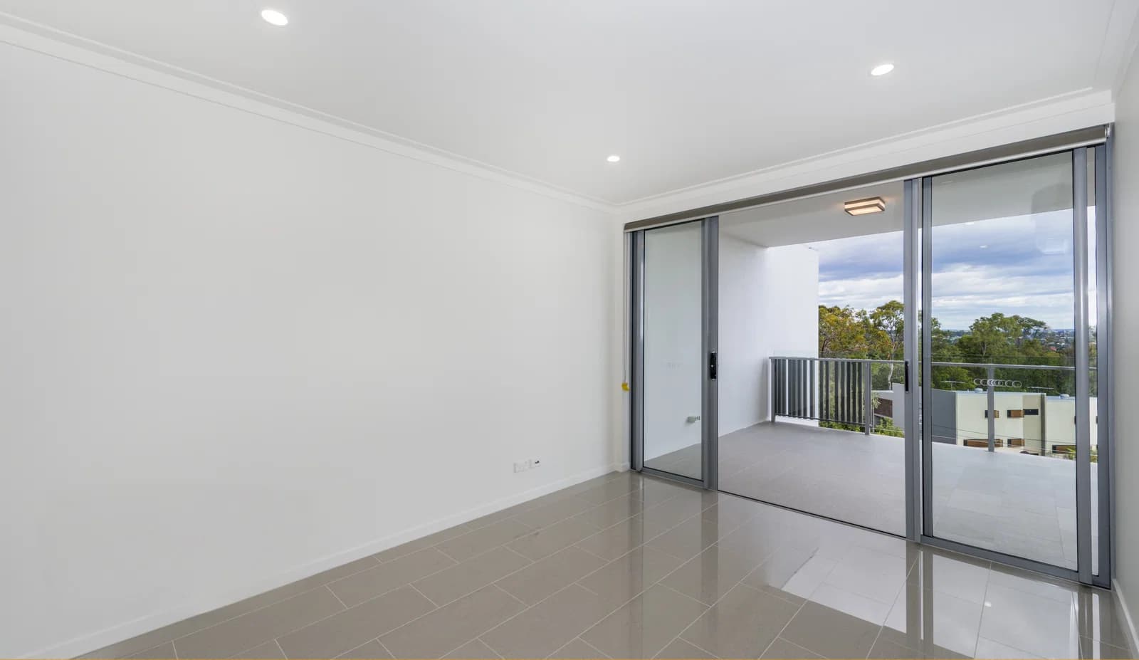 2205/8 Lochaber Street, Dutton Park, QLD, 4102, Dutton Park - Thumbnail 2