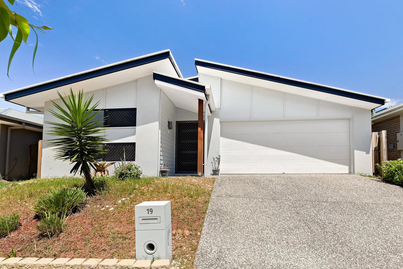 19 Niels Crescent, Park Ridge, QLD, 4125, Park Ridge - Image 1