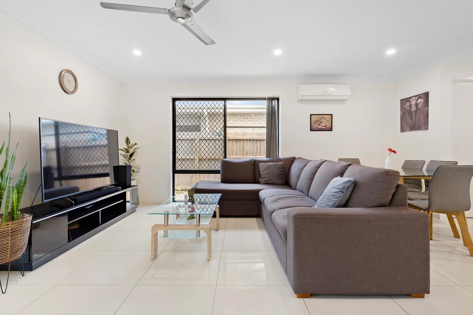 19 Niels Crescent, Park Ridge, QLD, 4125, Park Ridge - Thumbnail 3