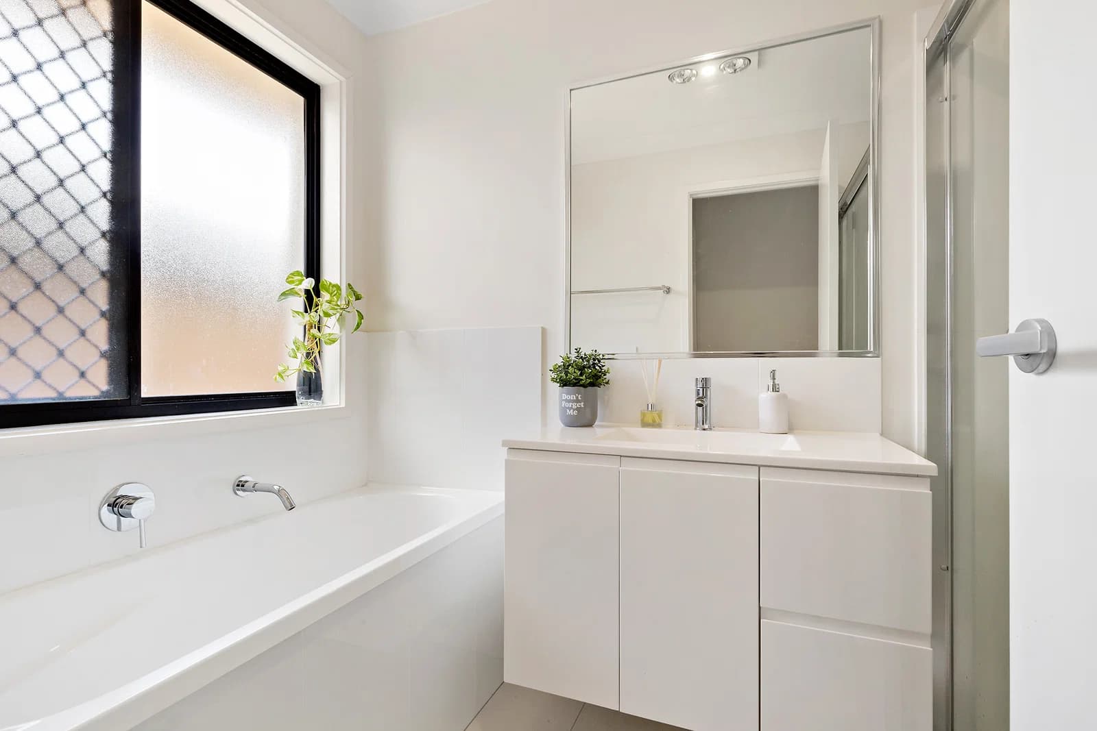 19 Niels Crescent, Park Ridge, QLD, 4125, Park Ridge - Thumbnail 6