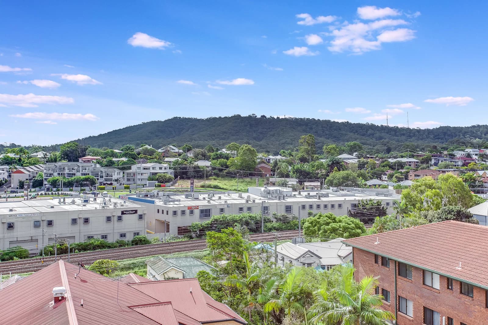 5/45 Clarence Road Indooroopilly QLD 4068, Indooroopilly - Thumbnail 2