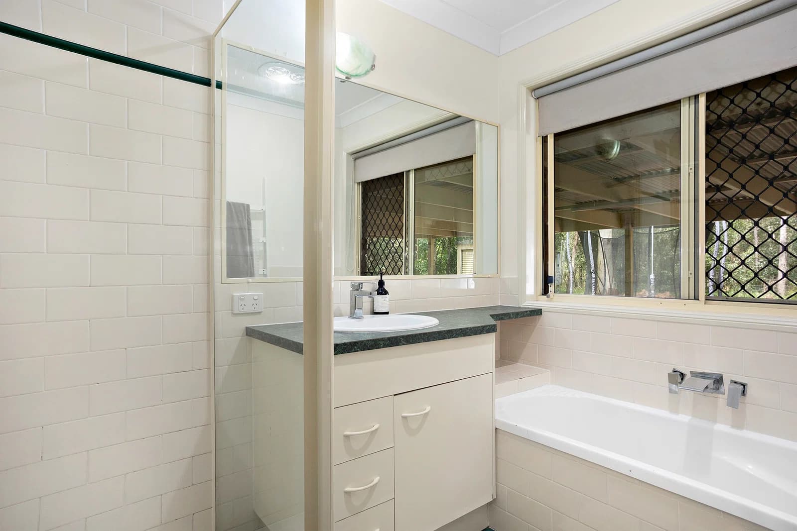 31 Smiths Road, Elimbah, QLD, 4516, Elimbah - Thumbnail 6