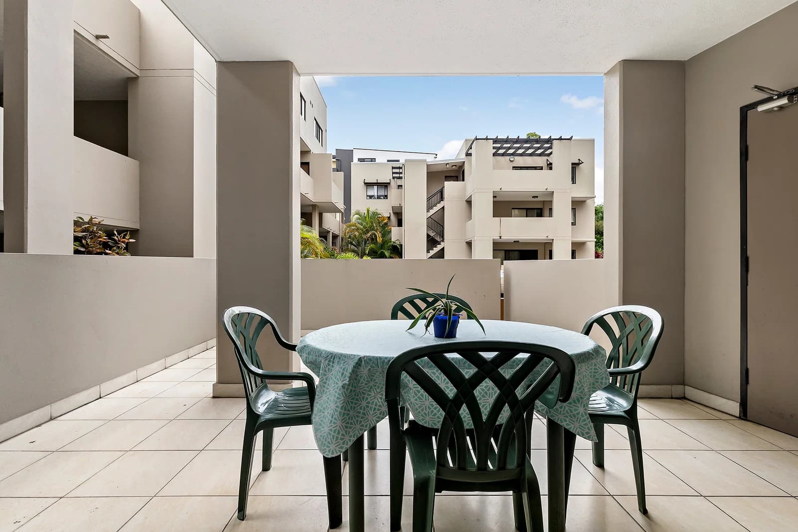 8/1848 Logan Road, Upper Mount Gravatt, QLD, 4122, Upper Mount Gravatt - Thumbnail 2