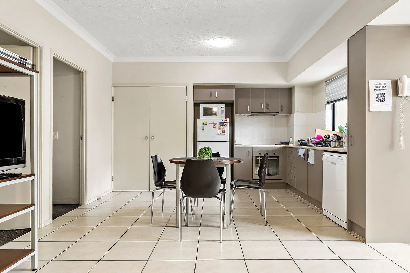 8/1848 Logan Road, Upper Mount Gravatt, QLD, 4122, Upper Mount Gravatt - Thumbnail 4