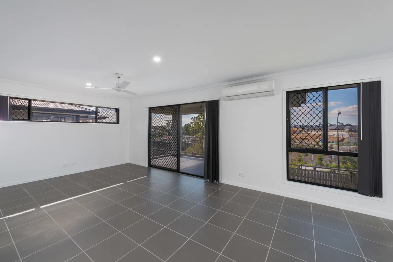 36 Magnetic Way, Springfield Lakes, QLD, 4300, Springfield Lakes - Thumbnail 2