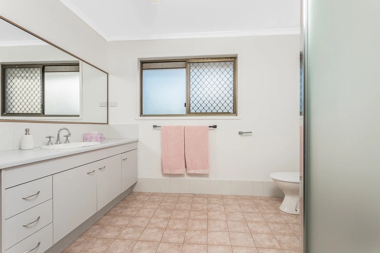 9 Loire Avenue Petrie QLD 4502, Petrie - Thumbnail 7