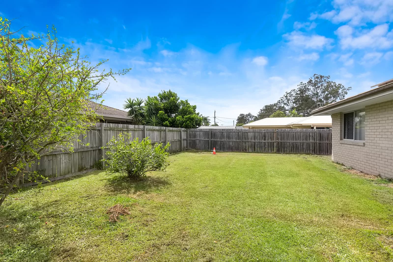 50 Pinelands Street, Loganlea, QLD, 4131, Loganlea - Thumbnail 2