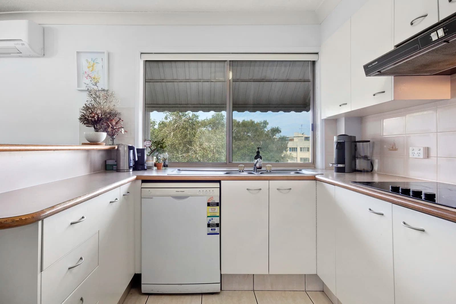 4/9 Saltair Street, Kings Beach, QLD, 4551, Kings Beach - Thumbnail 8