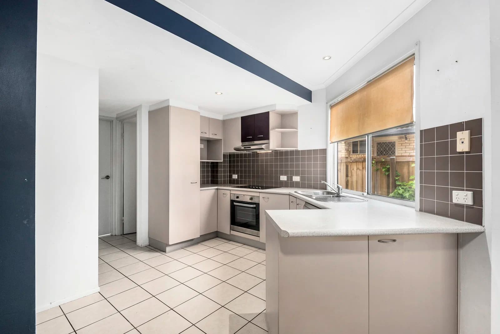 3/10 Robe Street, Currimundi, QLD, 4551, Currimundi - Thumbnail 4