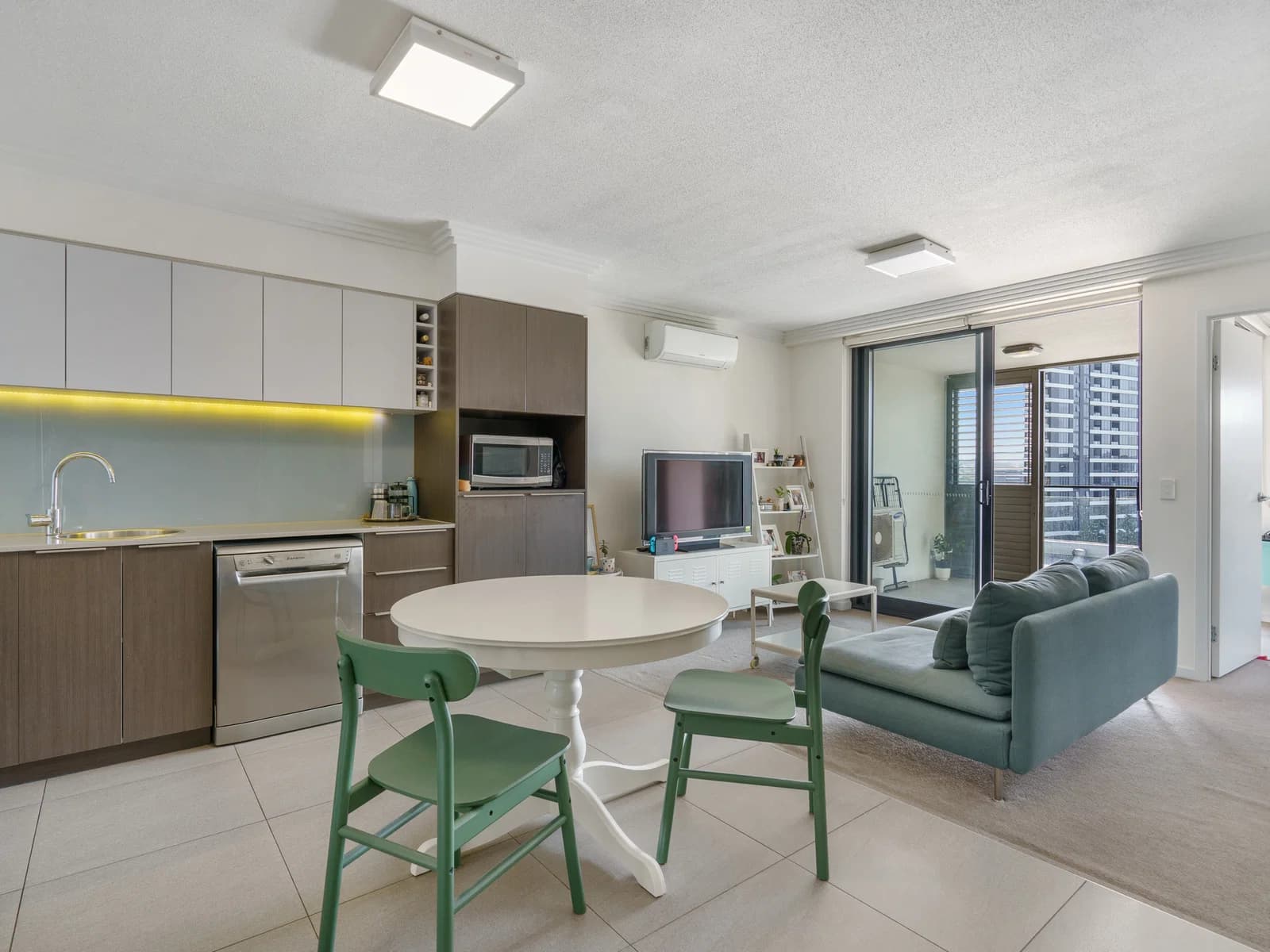 705/14 Merivale Street, South Brisbane, QLD, 4101, South Brisbane - Image 1