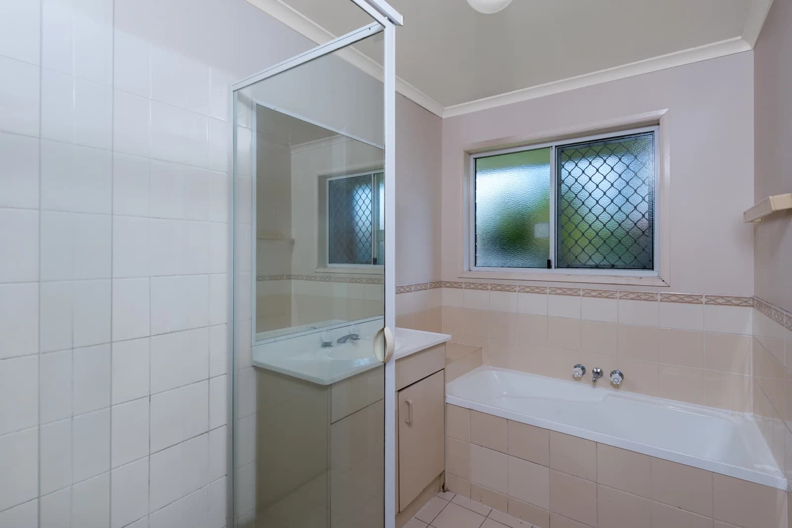 2/13 Mooney Close, Goodna, QLD, 4300, Goodna - Thumbnail 6