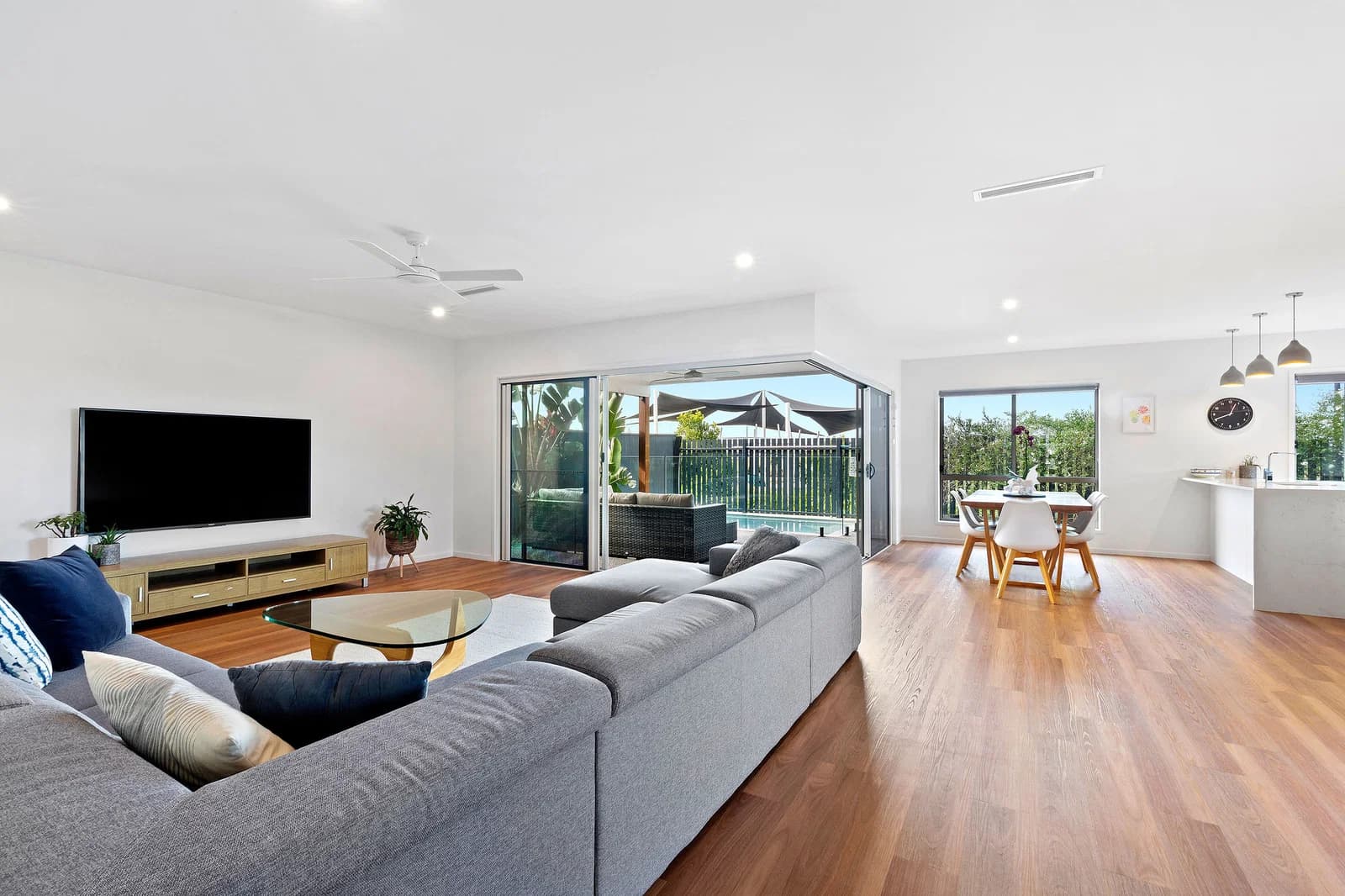 2 Amber Place, PALMVIEW, QLD, 4553, Palmview - Thumbnail 4