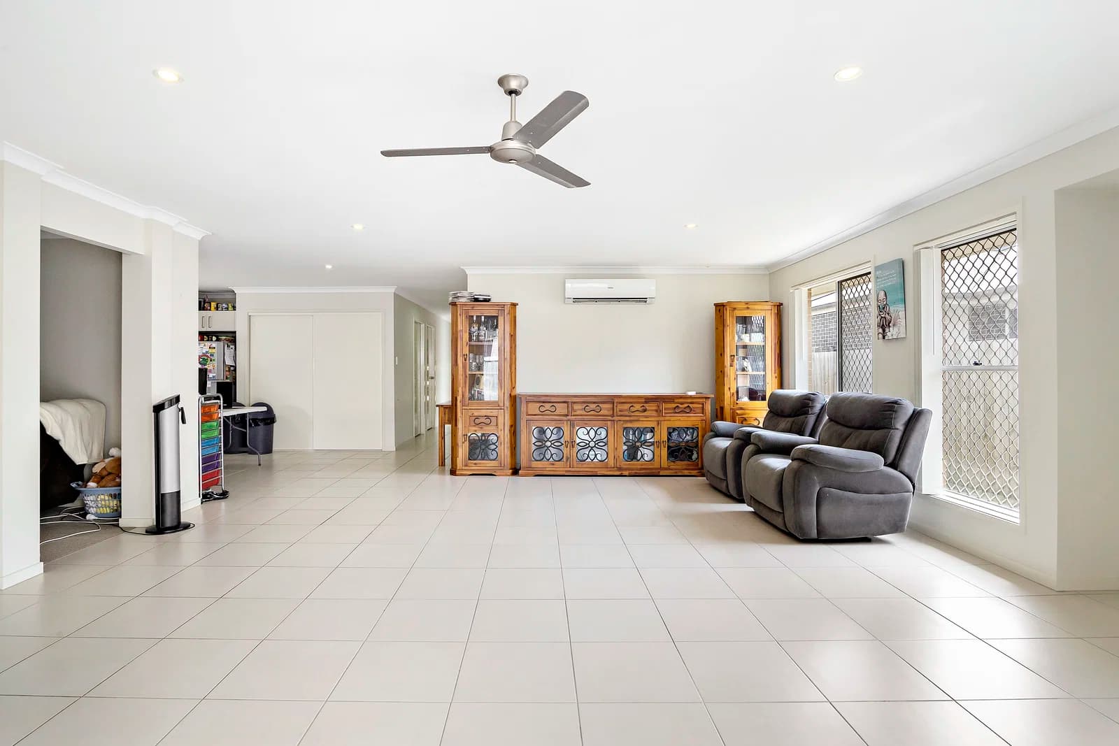 24 Nottinghill Road, Murrumba Downs, QLD, 4503, Murrumba Downs - Thumbnail 3