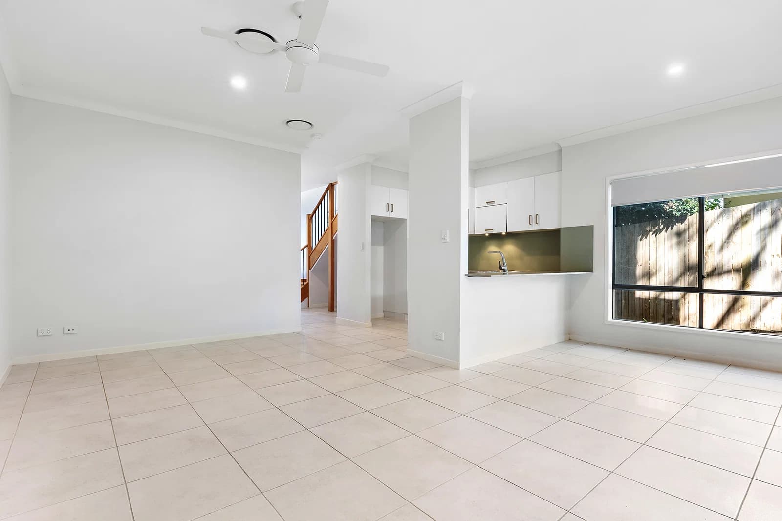 1/18 Troubridge Street, Mount Gravatt East, QLD, 4122, Mount Gravatt East - Thumbnail 3