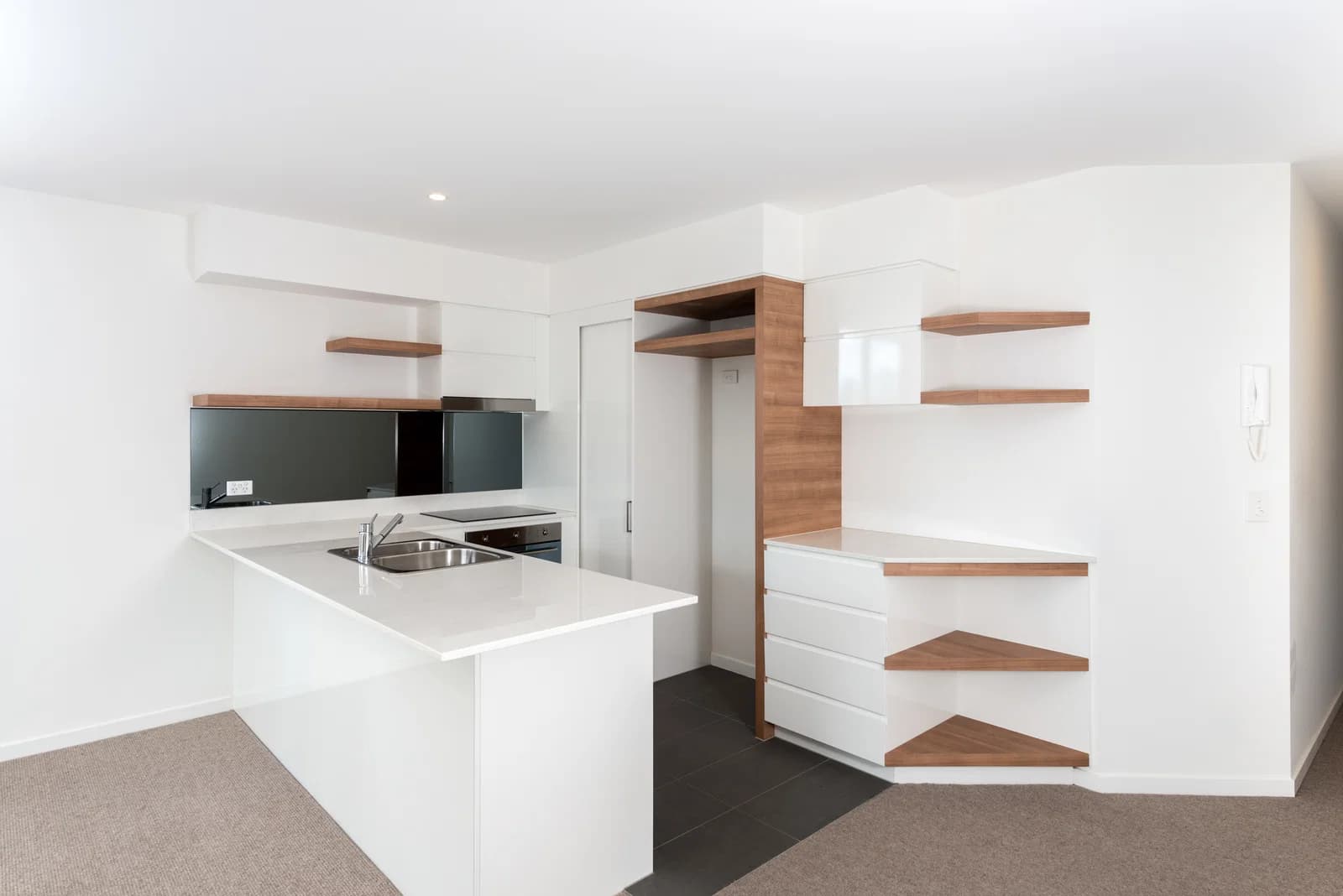 501/18 Merivale Street, South Brisbane, QLD, 4101, South Brisbane - Thumbnail 2