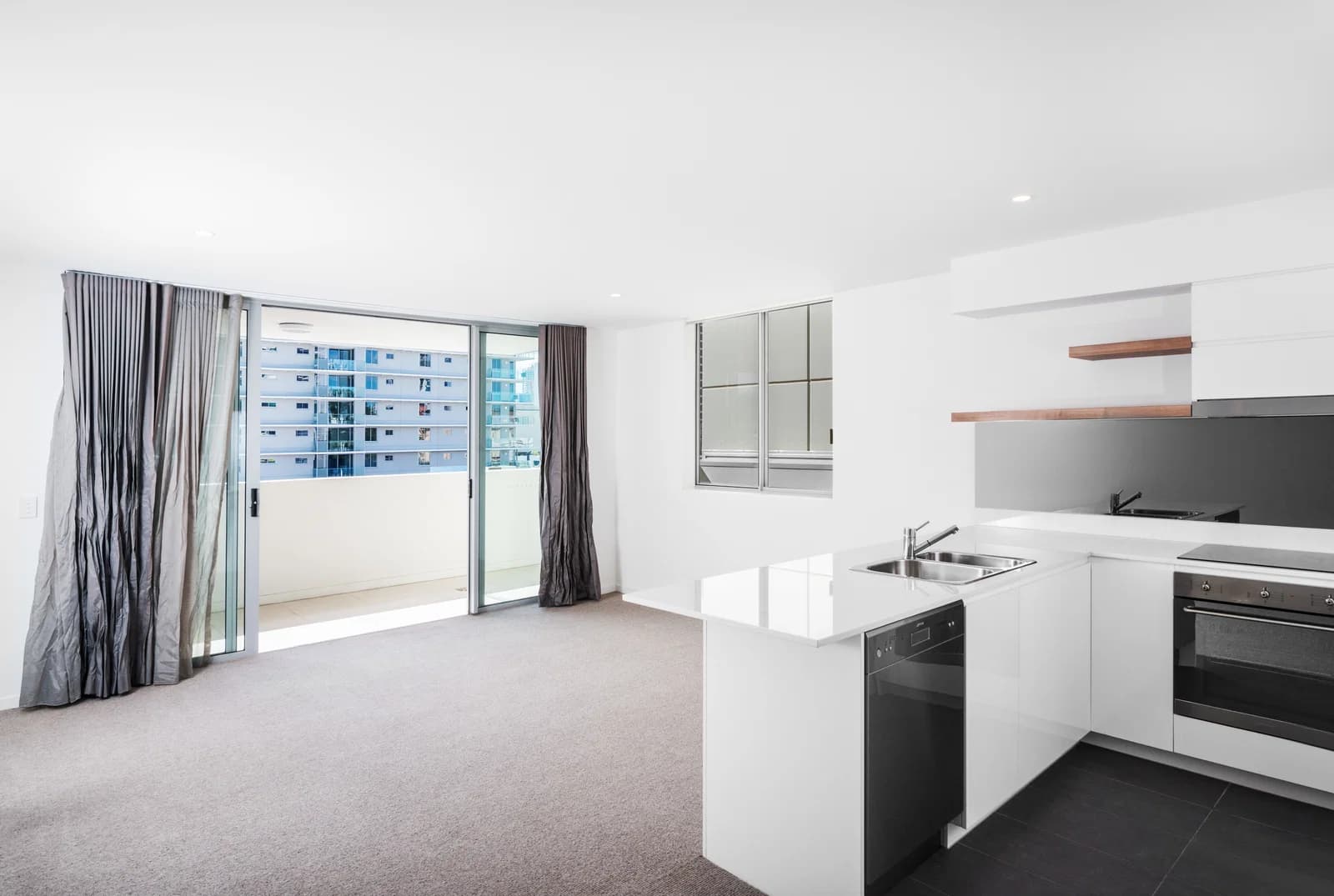 501/18 Merivale Street, South Brisbane, QLD, 4101, South Brisbane - Thumbnail 3
