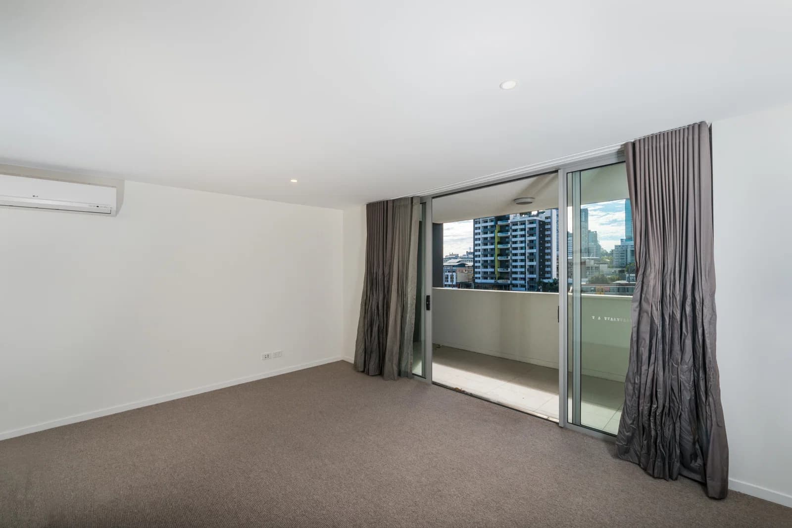 501/18 Merivale Street, South Brisbane, QLD, 4101, South Brisbane - Thumbnail 4