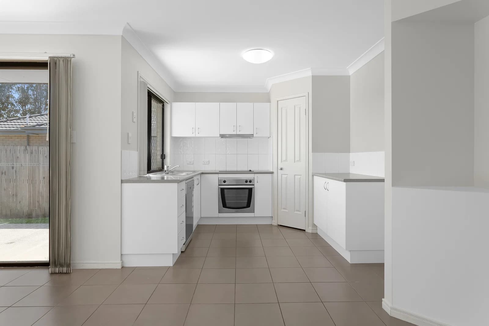 22 Griffen Place, Crestmead, QLD, 4132, Crestmead - Thumbnail 4