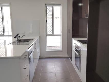 27 Plum Pine Street, Maudsland - Thumbnail 2