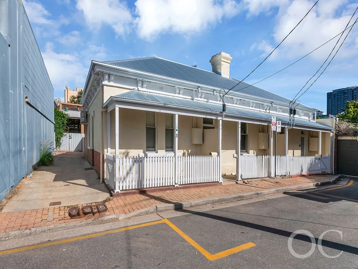 5 Sanders Place, Adelaide - Image 1