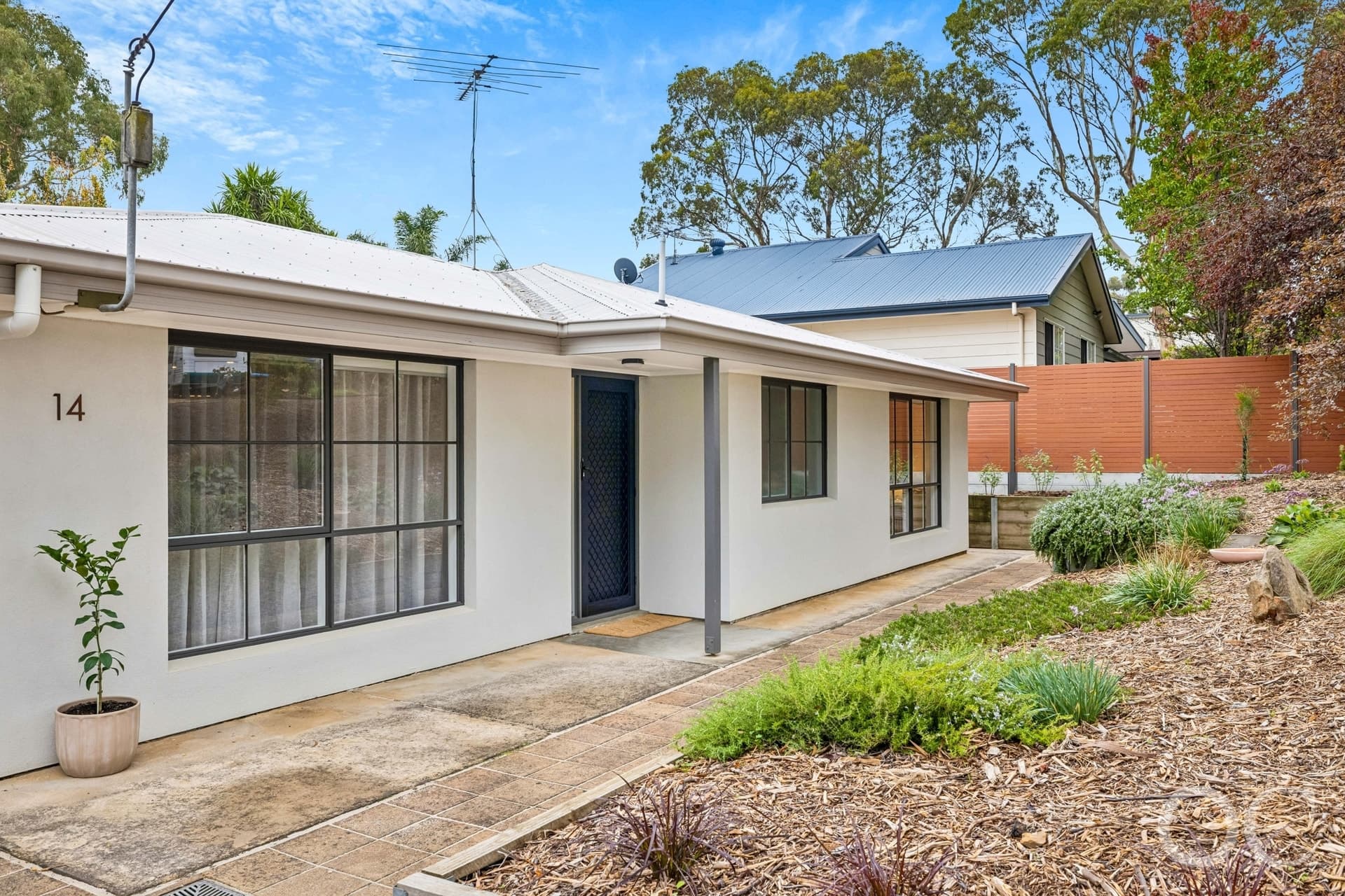 14 Pioneer Street, Littlehampton - Thumbnail 3