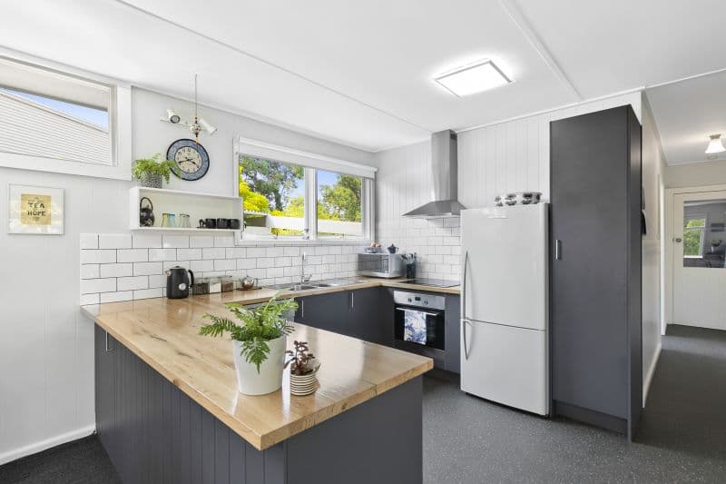 11 Hillcrest Road, Anglesea, VIC, Anglesea - Thumbnail 3