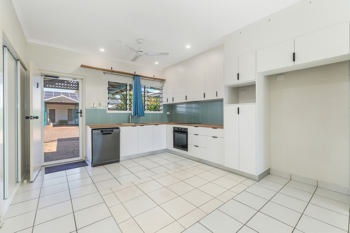 3 / 48 Emery Avenue, Woodroffe NT 0830, Stylishly Updated With Private Courtyard Living – Move In Or Invest - Thumbnail 3