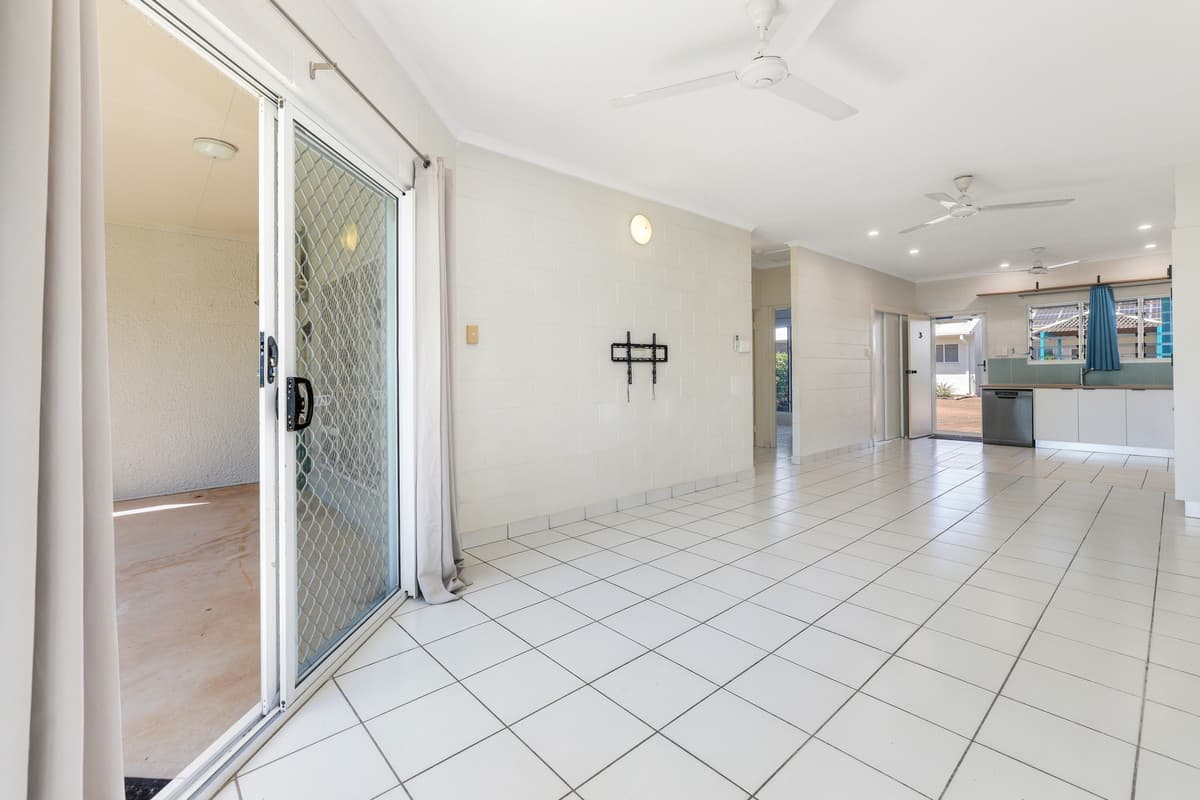 3 / 48 Emery Avenue, Woodroffe NT 0830, Stylishly Updated With Private Courtyard Living – Move In Or Invest - Thumbnail 6