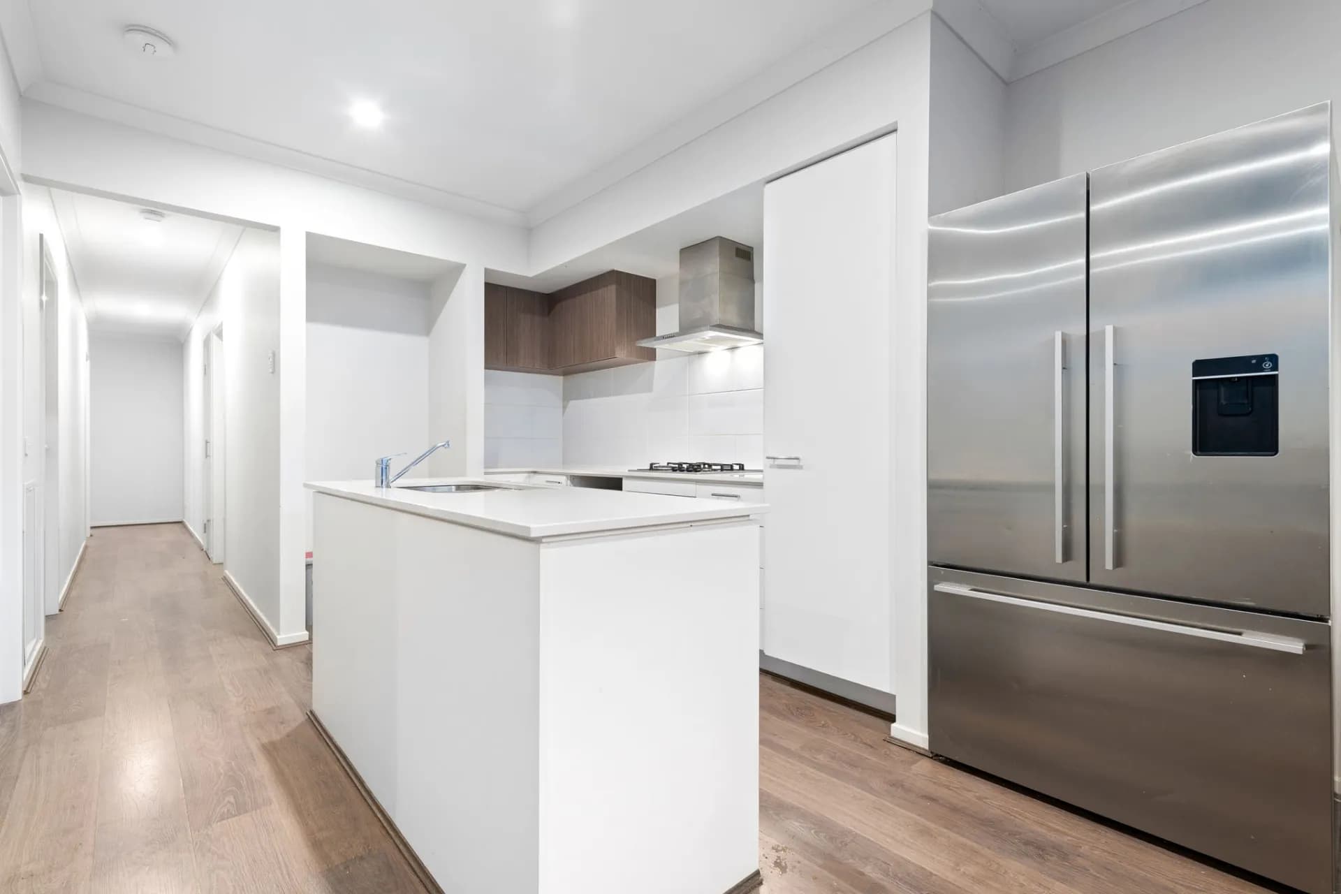 14 Magara Walk, Tarneit, VIC, Tarneit - Thumbnail 3