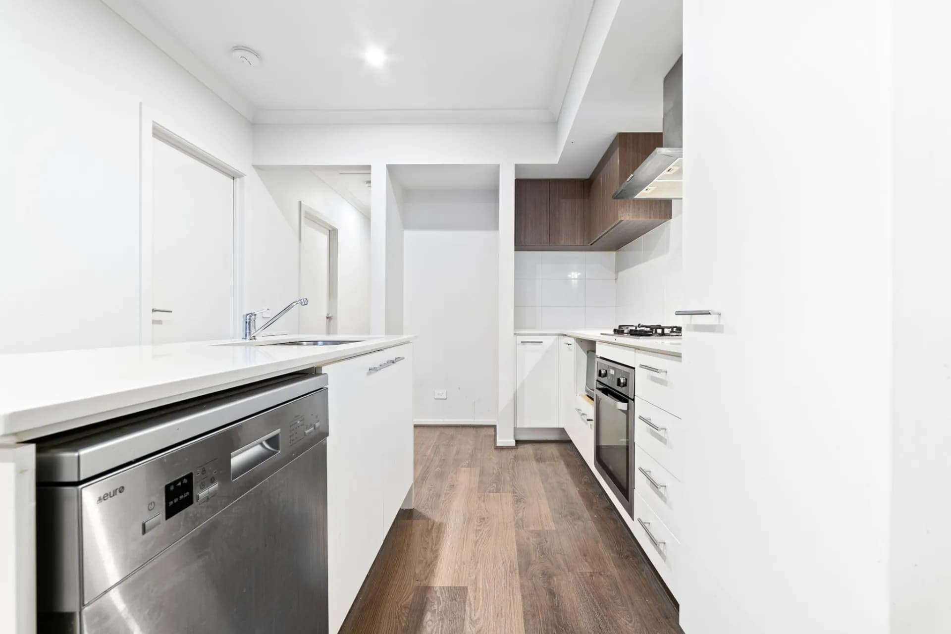 14 Magara Walk, Tarneit, VIC, Tarneit - Thumbnail 5