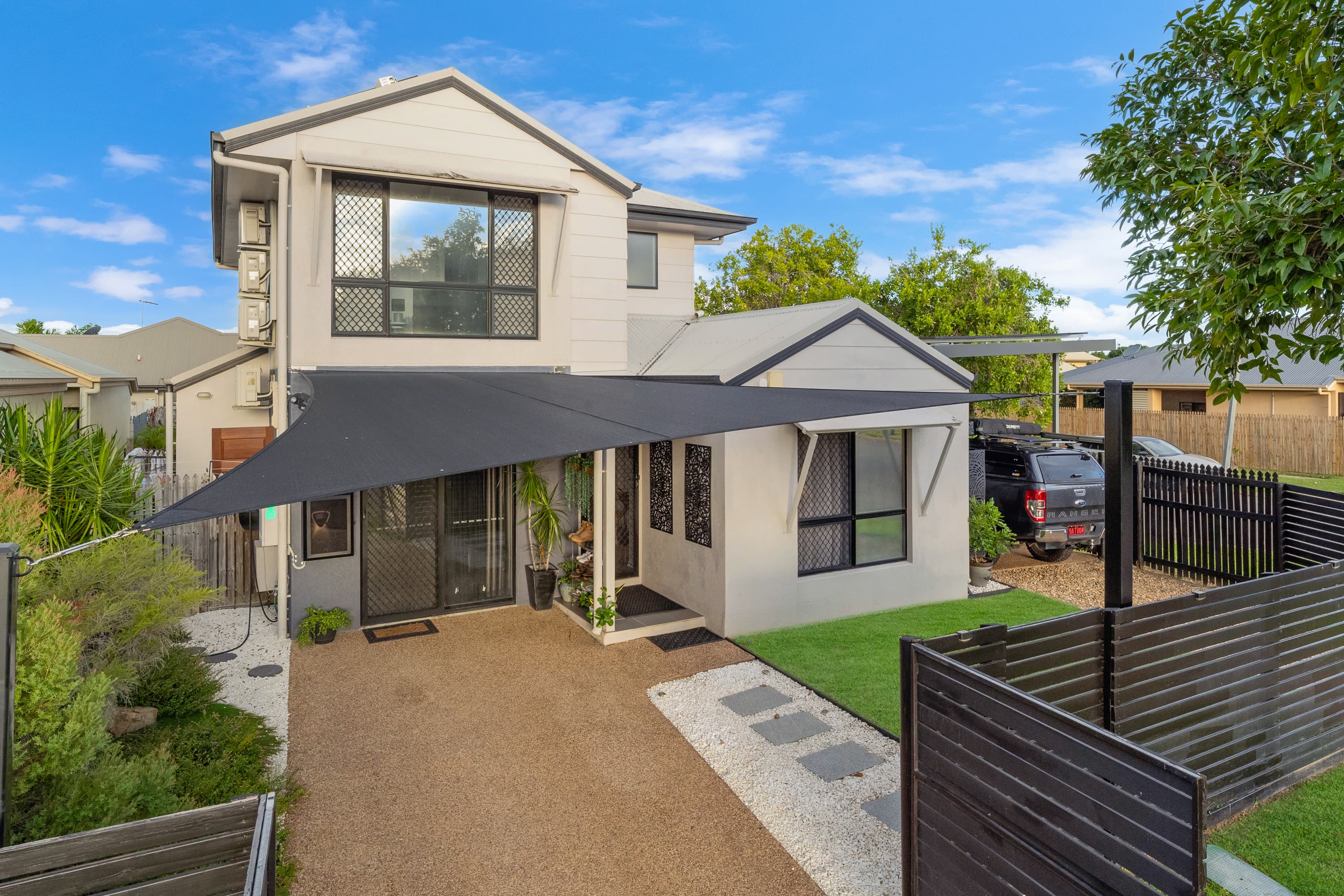16 Laurie Motti Parade, Kirwan - Image 1