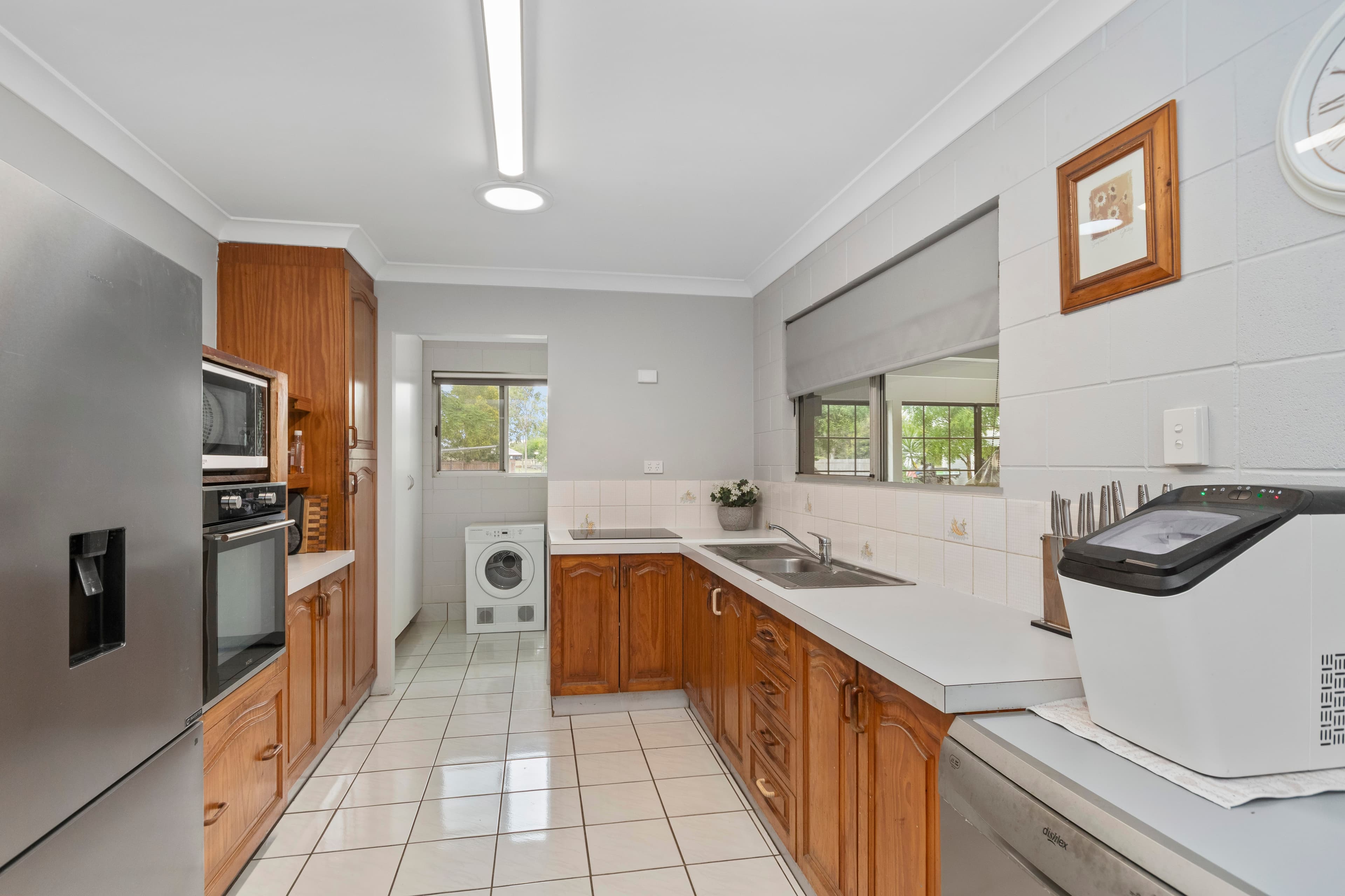 8 Joanne Street, Deeragun - Thumbnail 2