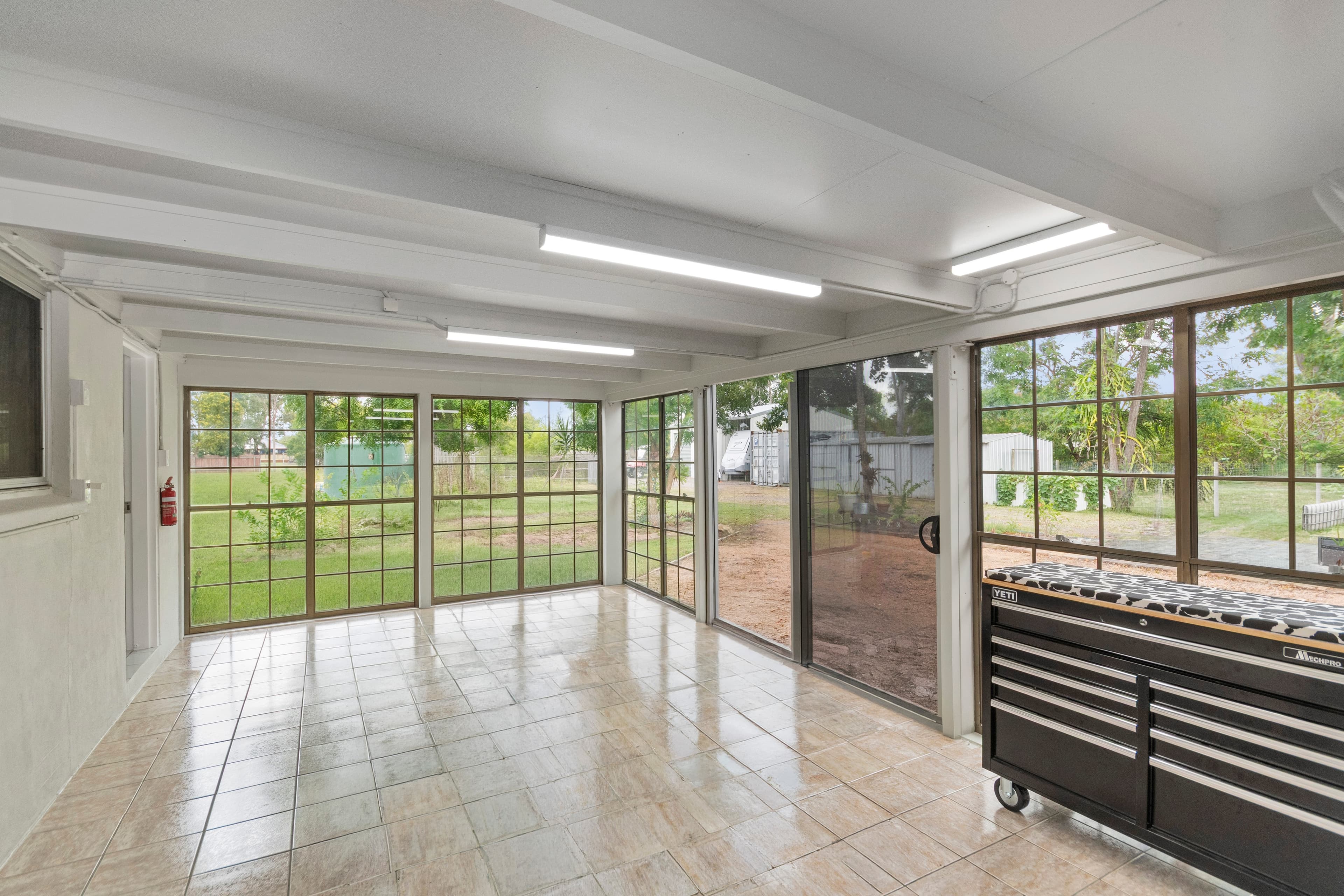 8 Joanne Street, Deeragun - Thumbnail 6