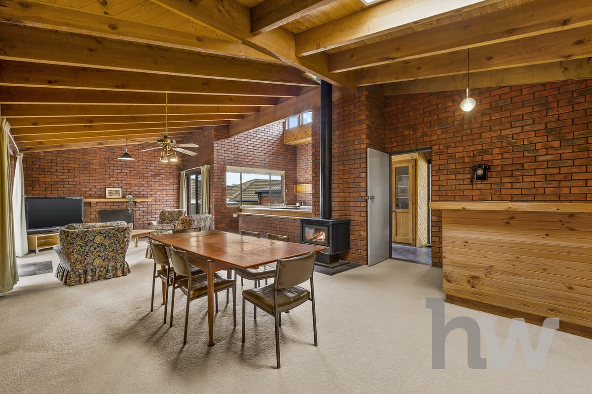 10 Holbein Court, GROVEDALE VIC 3216, Grovedale - Thumbnail 2