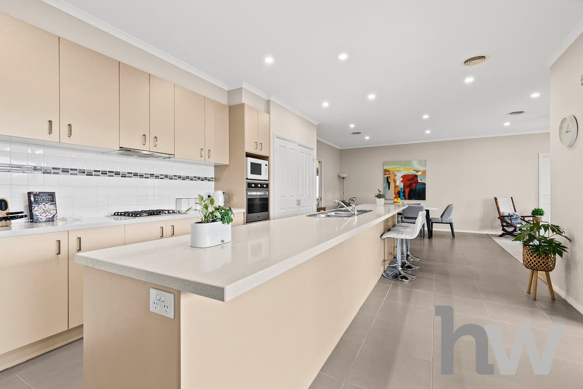 45 Shannahan Drive, BELL PARK VIC 3215, Bell Park - Thumbnail 2