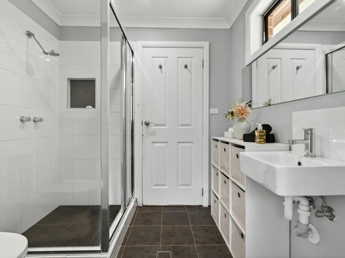 158 Sixth Avenue, LLANDILO, Llandilo - Thumbnail 8