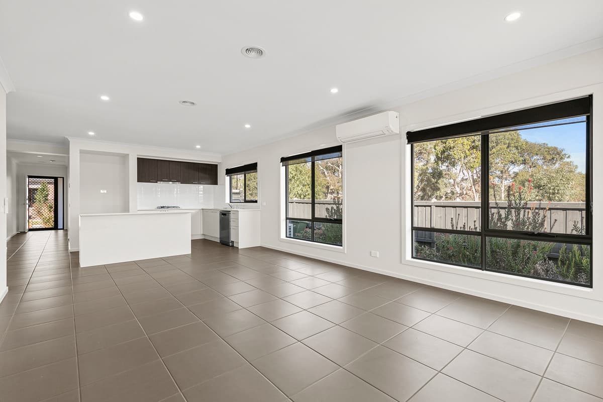 42 Rowands Street, MOUNT DUNEED VIC 3217, Mount Duneed - Thumbnail 3
