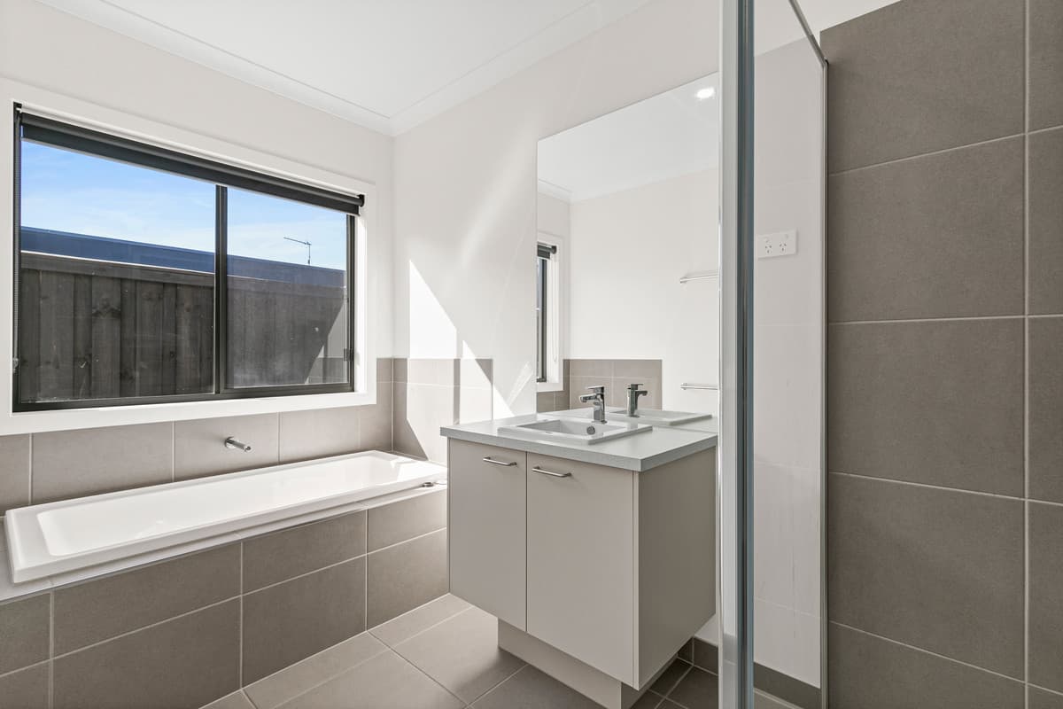 42 Rowands Street, MOUNT DUNEED VIC 3217, Mount Duneed - Thumbnail 7