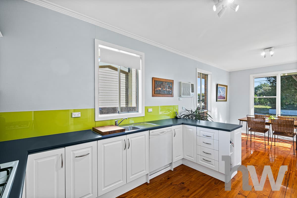 47 Corinella Street, BELL POST HILL VIC 3215, Bell Post Hill - Thumbnail 3