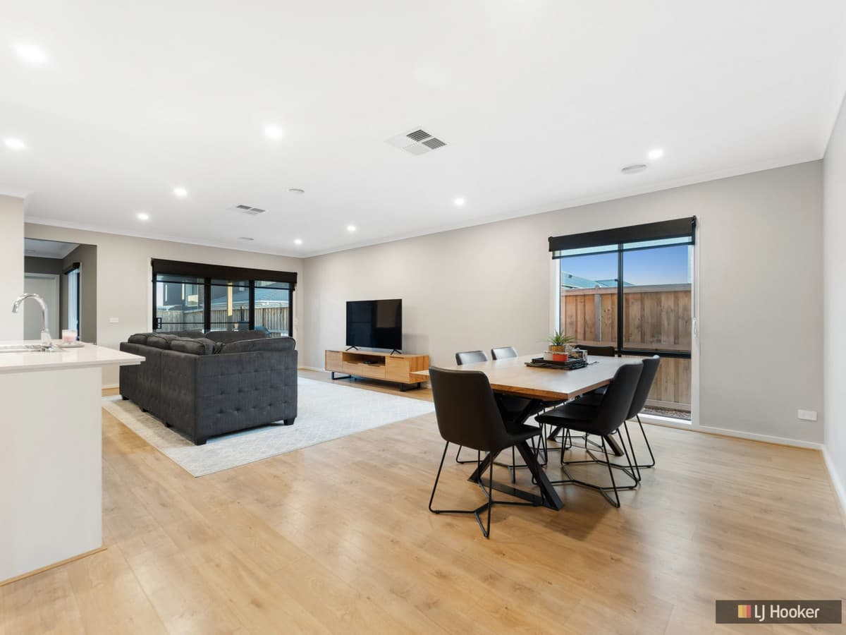 12 Jurana Crescent, MOUNT DUNEED VIC 3217, Mount Duneed - Thumbnail 4
