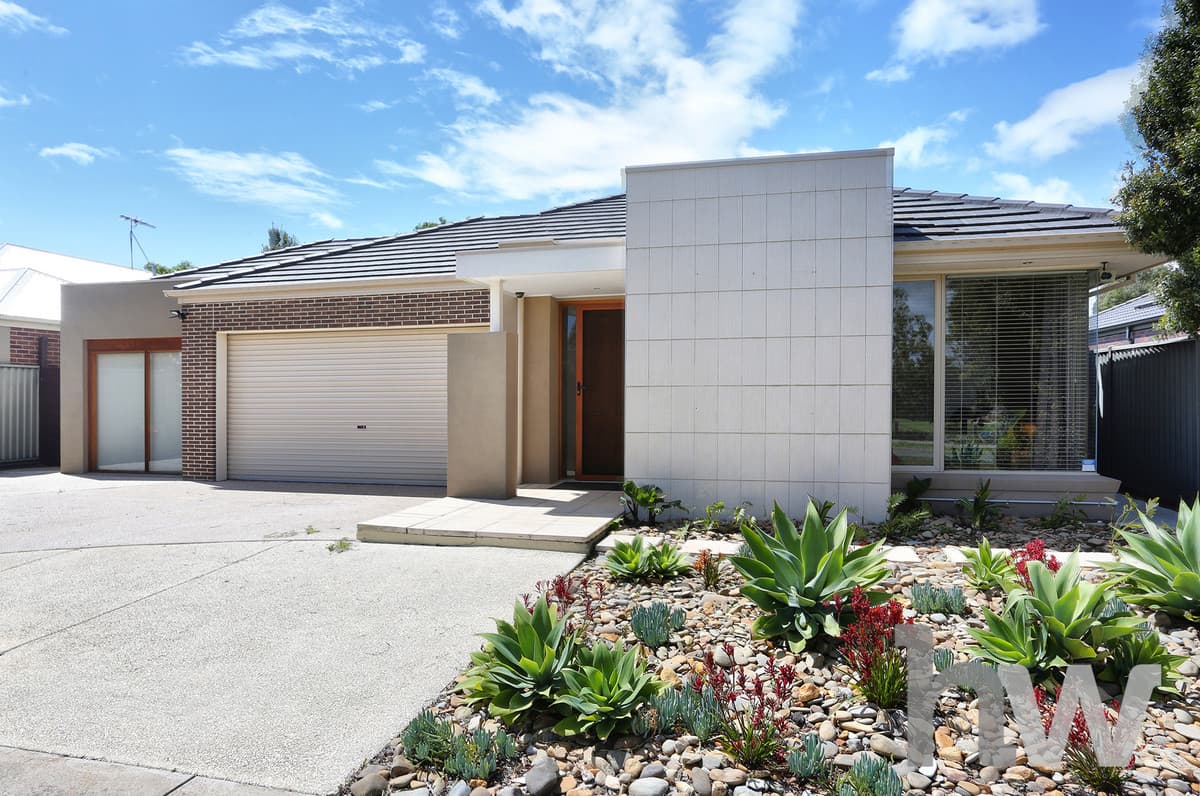 124 Eastlakes Boulevard, LARA VIC 3212, Lara - Image 1