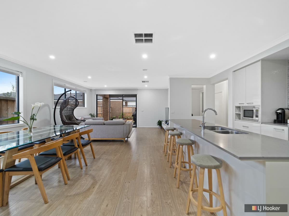 23 Roy Street, THORNHILL PARK VIC 3335, Thornhill Park - Thumbnail 5
